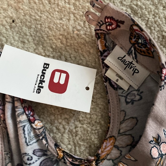 NWT Daytrip size small tunic - Picture 7 of 10